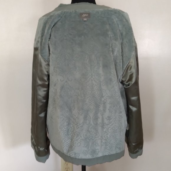 J. Jill XS Coat Jacket  Sage Light Green Embroidered Plush Lined Oversized - Picture 12 of 16